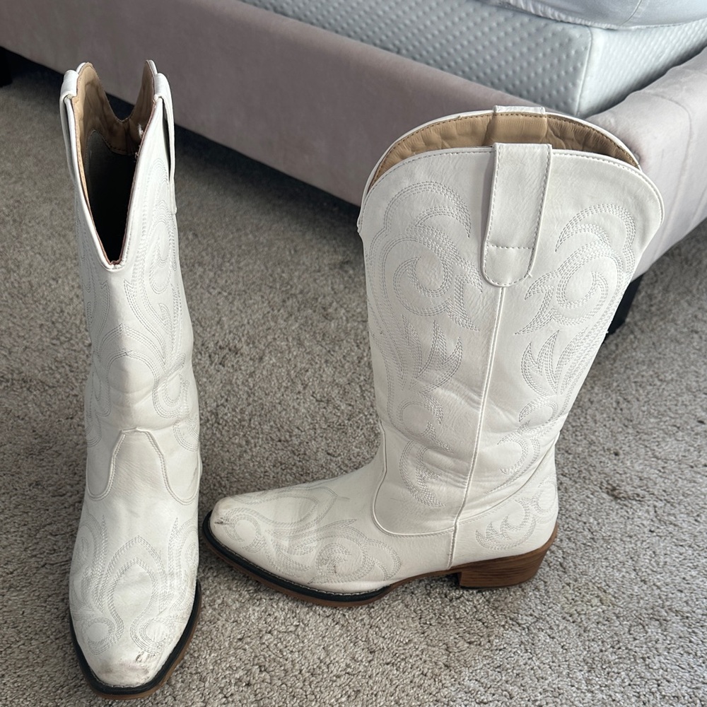 Amazon Ivory Embroidered Heeled Boots